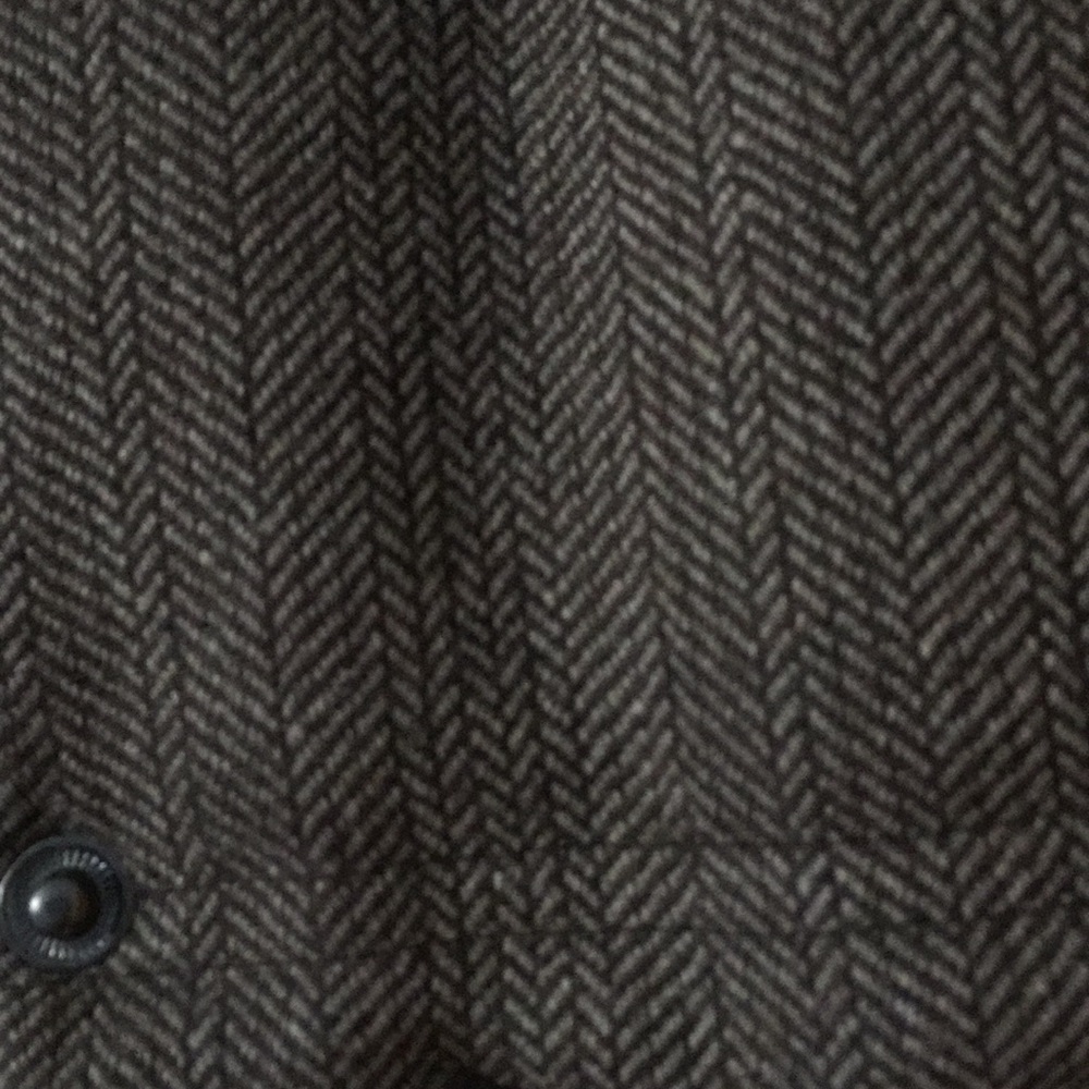 Vest - Picture 2 of 6